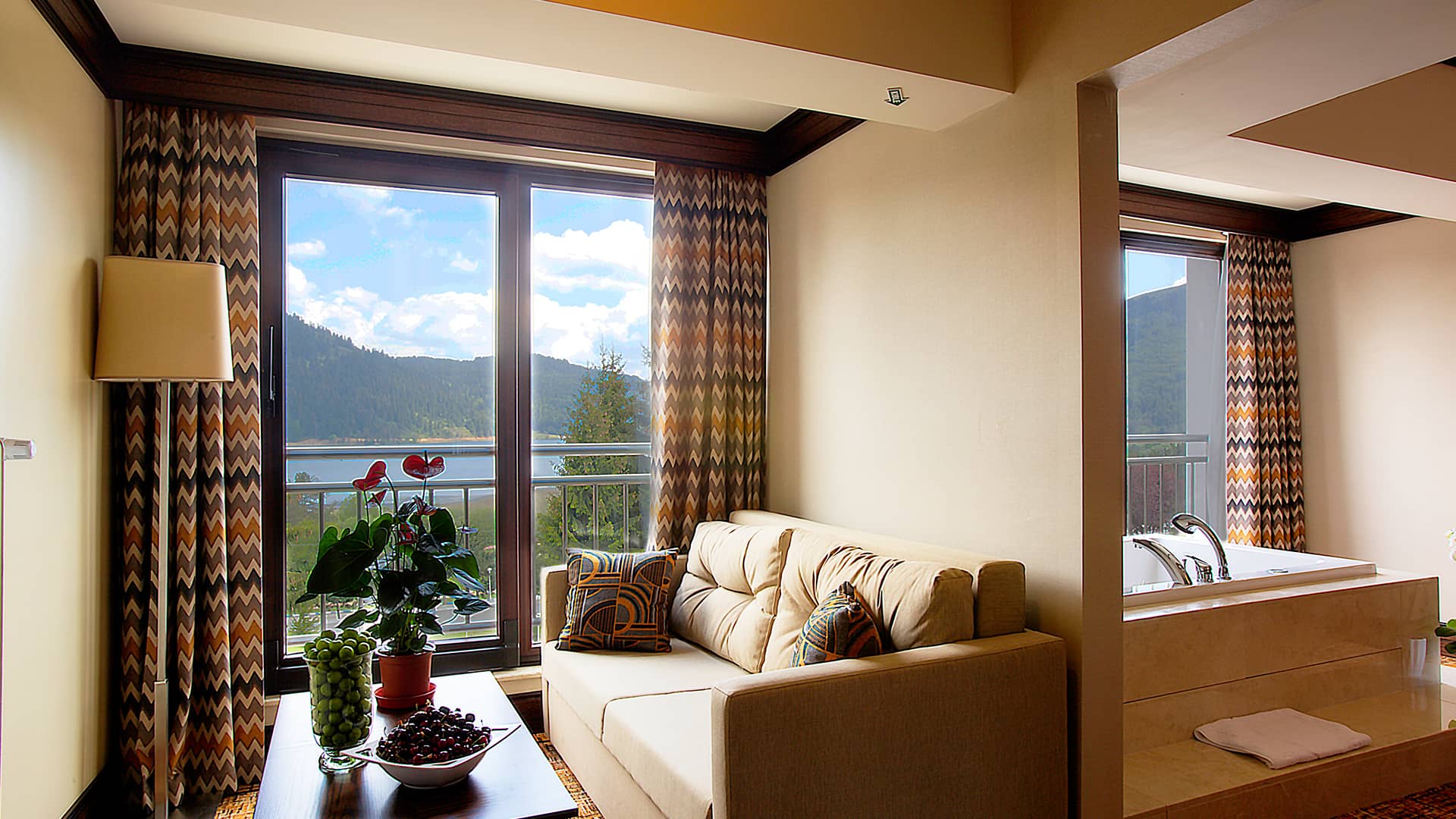 Göl Manzaralı Suit Oda - Bolu Abant Palace Hotel